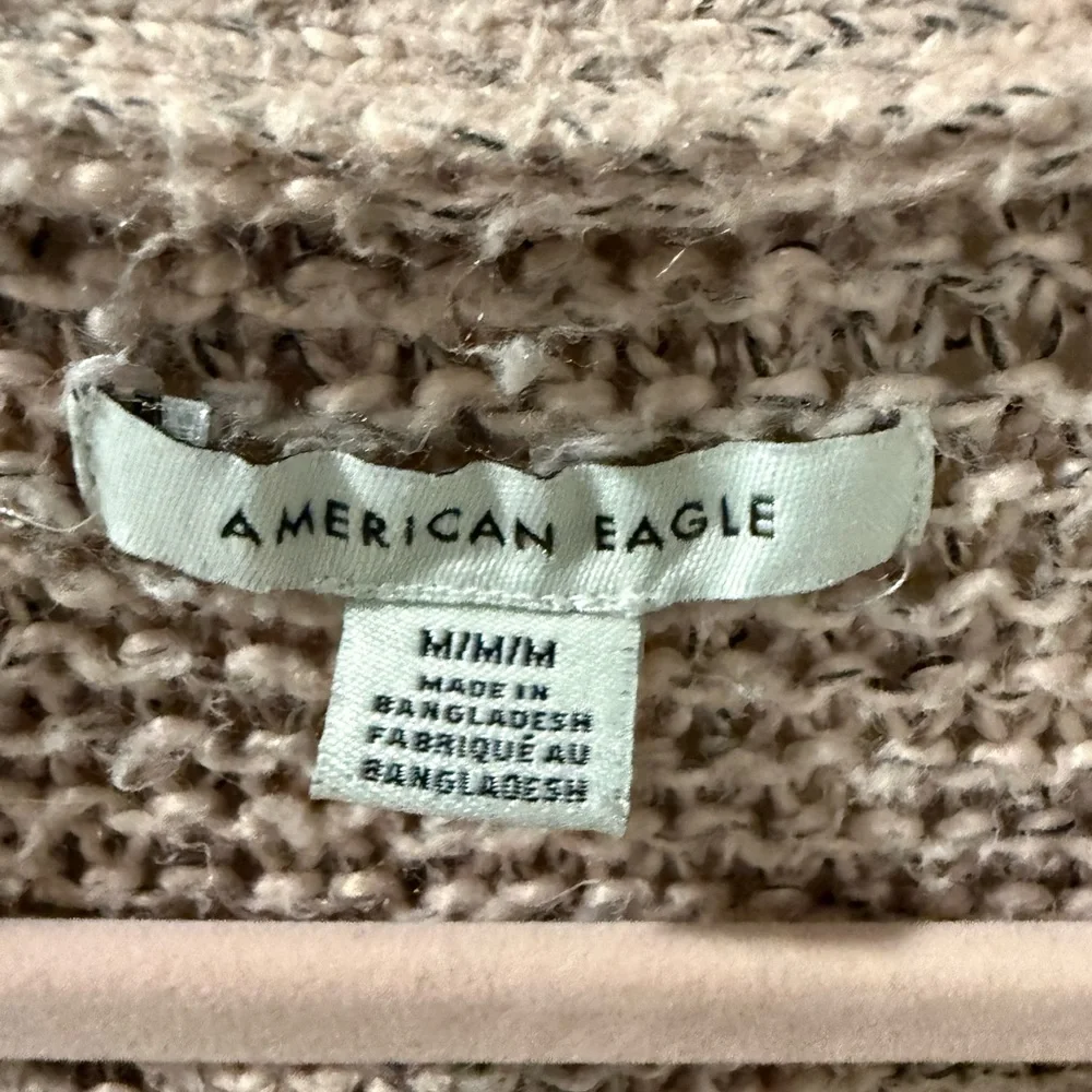 AE Cropped Pink Knit Sweater Cardigan - Picture 2 of 3